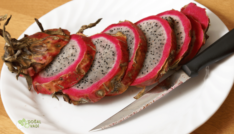 ejder-meyvesi-tabak-dragon-fruit-sliced